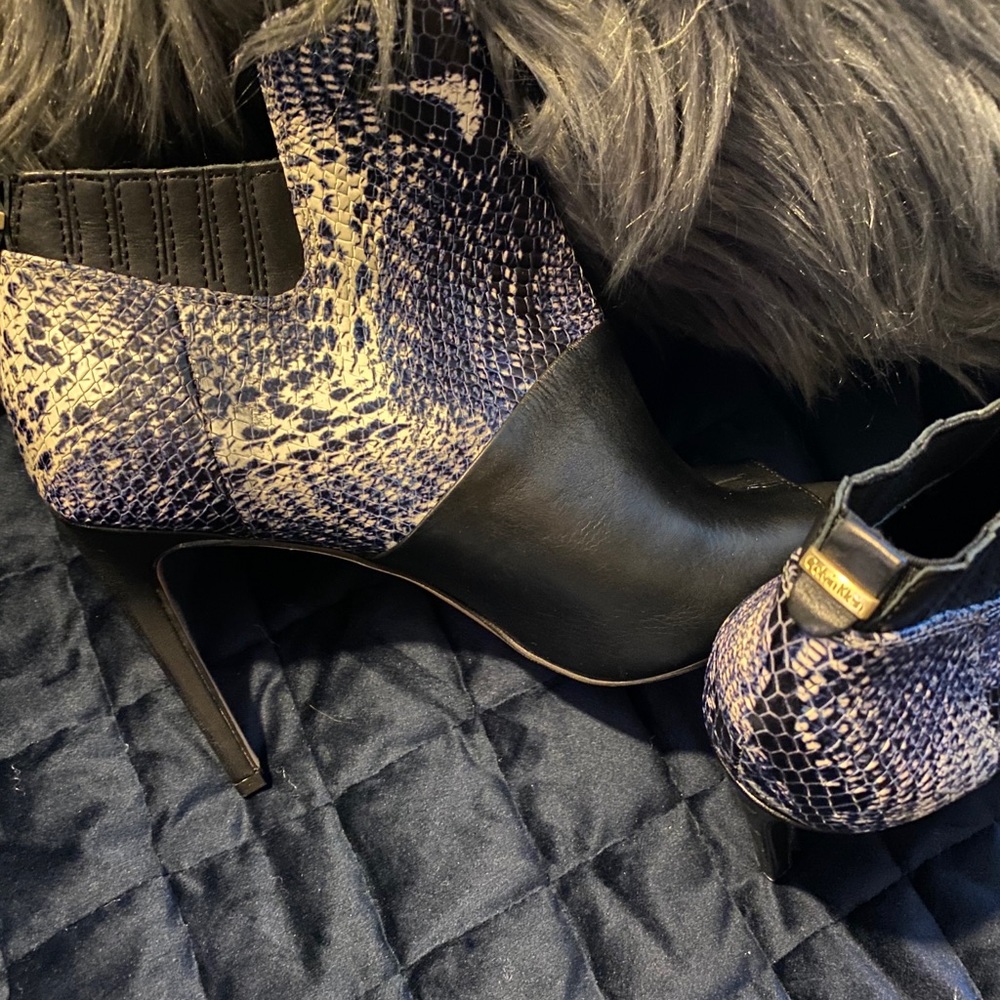 Booties - Picture 5 of 7
